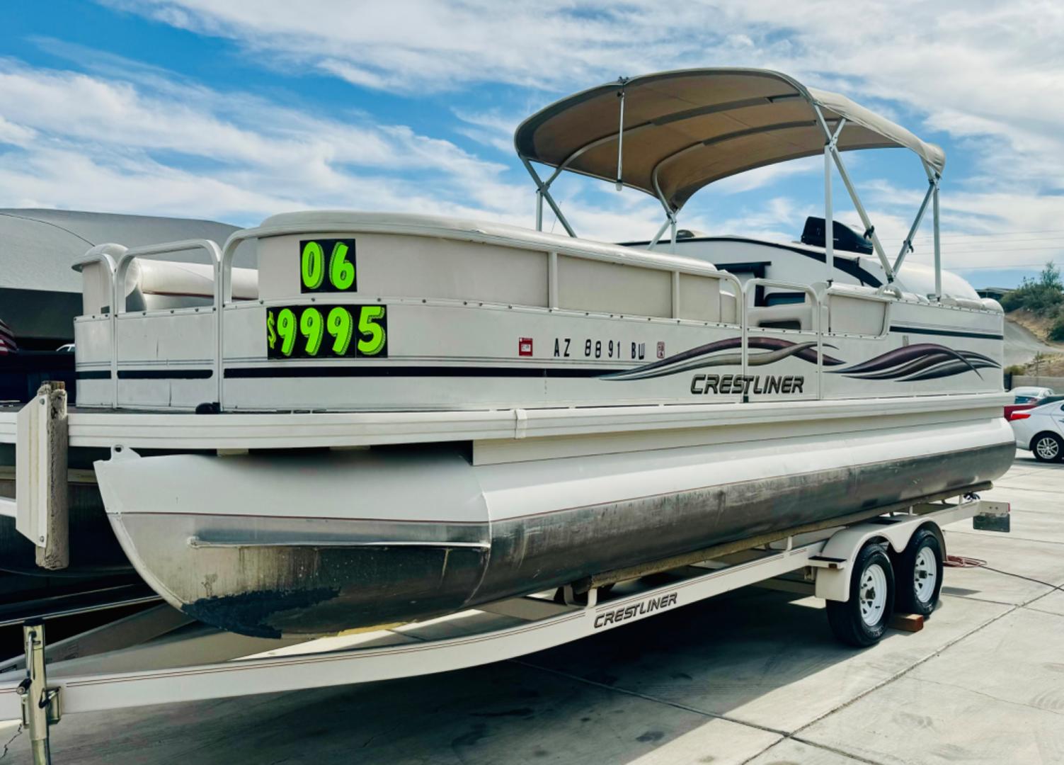 2006 White Crestliner 2485 Sport LX , located at 2190 Hwy 95, Bullhead City, AZ, 86442, (928) 704-0060, 0.000000, 0.000000 - On consignment. 2006 Crestliner 24 ft. 115 four stroke engine. good bimini top. stereo. newer speakers. new batteries. has pop up changing room Full boat cover. free and clear title and boat title. - Photo#0